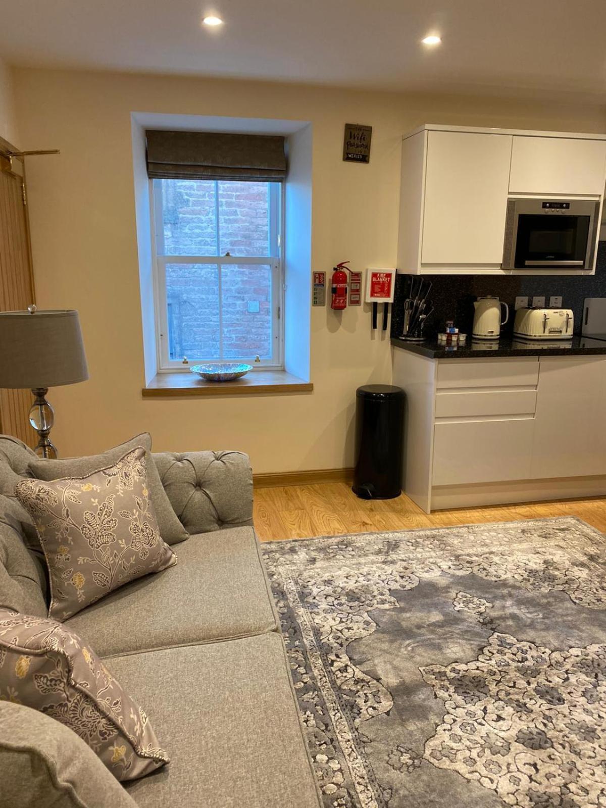 Waverley Inn Holiday Apartments Inverness Phòng bức ảnh