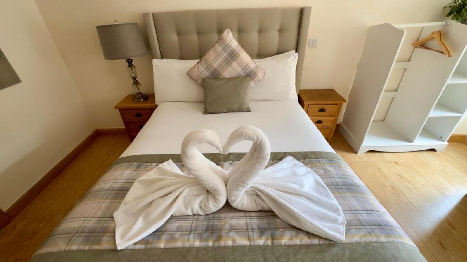 Waverley Inn Holiday Apartments Inverness Ngoại thất bức ảnh